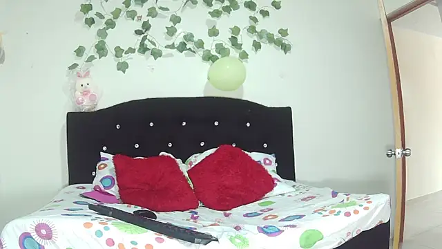 Snapshot of venus_kiss chatting on October 4, 2:00 pm venus kiss online show from October 4, 2:00 pm