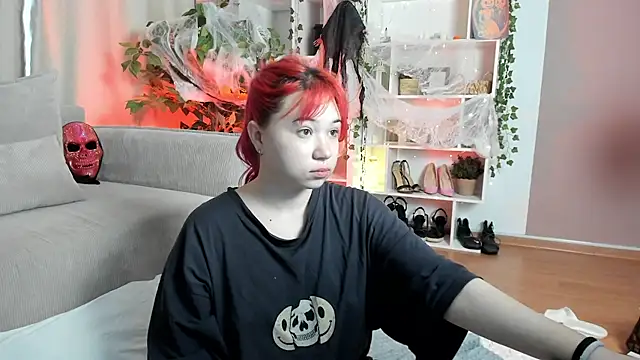 Snapshot of Klee_Love chatting on October 24, 4:19 am Klee Love online show from October 24, 4:19 am