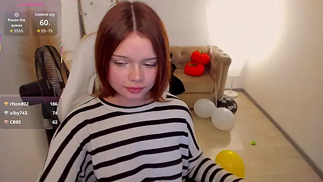 Sarah babyyy online show from October 25, 10:56 am