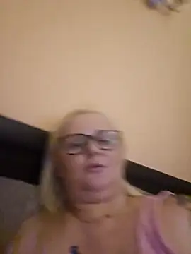 NieMaJazdyBezGwiazdy7883 online show from October 23, 4:35 pm