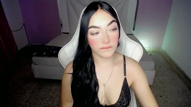 cielooo  online show from November 4, 8:25 pm