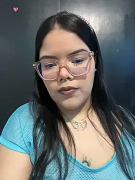 Snapshot of GabrielleMarsh1 chatting on October 22, 2:16 am GabrielleMarsh1 online show from October 22, 2:16 am