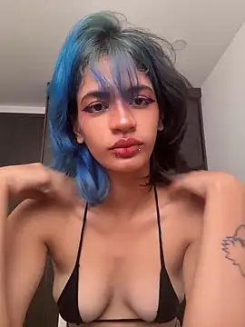 sukulaurens online show from April 6, 8:21 pm