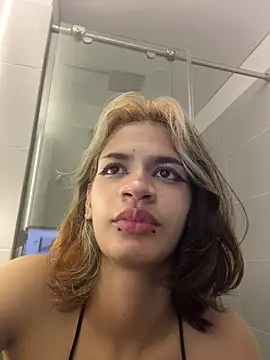 sukulaurens online show from November 12, 5:05 am