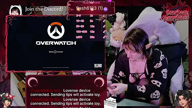 venusflytrapped online show from April 13, 8:42 pm