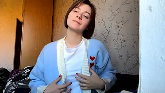Snapshot of FrancesSoran chatting on October 19, 12:40 pm FrancesSoran online show from October 19, 12:40 pm