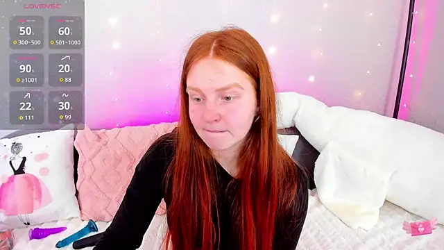 Evarey  online show from April 15, 8:15 am