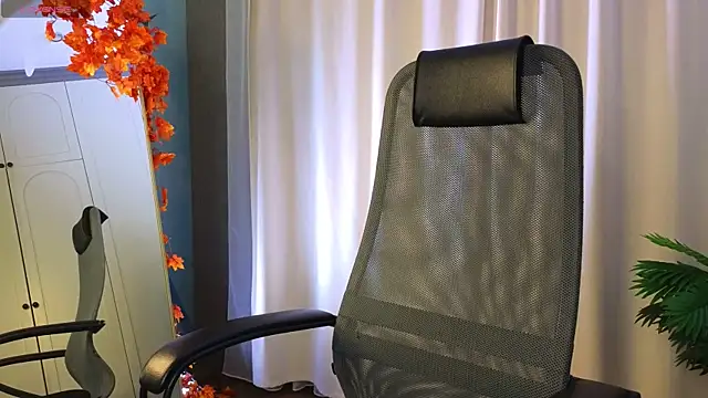 kitsun ne online show from November 21, 8:22 pm