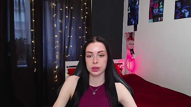 Snapshot of ariel_is_on_vacation chatting on October 15, 10:18 am ariel is on vacation online show from October 15, 10:18 am