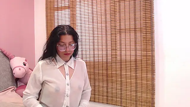 PaulinaColeman online show from October 14, 7:27 pm