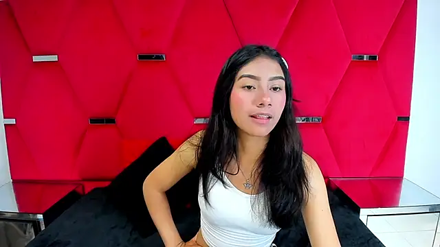 Mia clark18 online show from November 4, 7:41 pm