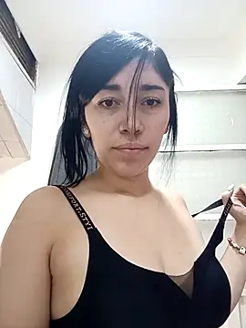 AbbyLewiis online show from November 7, 6:35 pm