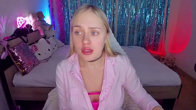 CeaneLino online show from November 6, 6:58 pm