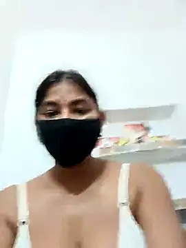 Hot radhaji online show from November 12, 7:01 pm