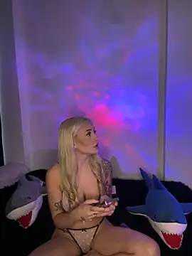 Snapshot of madisonrivera chatting on October 17, 2:09 pm madisonrivera online show from October 17, 2:09 pm
