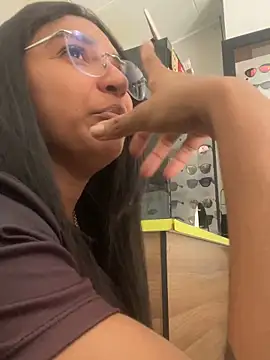 oralin online show from November 5, 6:24 pm