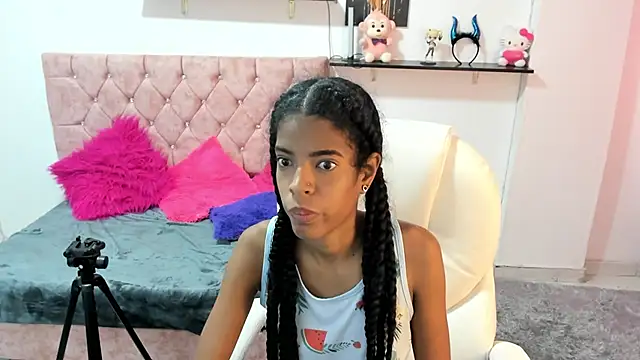 thianahorny online show from November 28, 12:52 pm