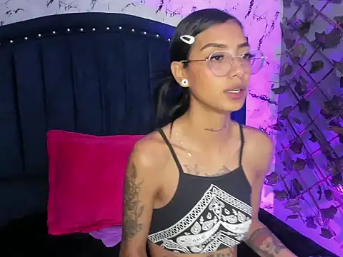 KarlaSlutSkinny   online show from May 28, 3:26 am