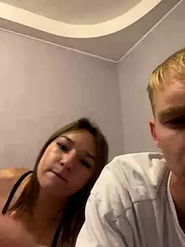 Snapshot of Dabi_002 chatting on October 13, 8:33 pm Dabi 002 online show from October 13, 8:33 pm