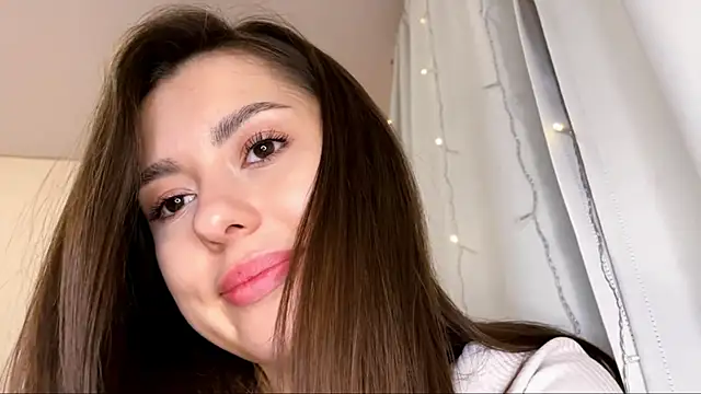 AlveraCappola online show from October 14, 7:27 pm