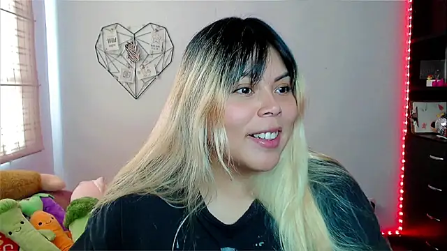 EllieMoonX online show from November 29, 4:55 pm