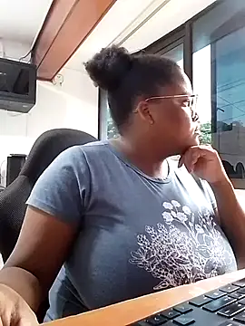 gabrielabrunette69 online show from October 11, 8:22 pm