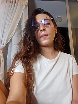 Meganthomson online show from March 17, 2:26 am