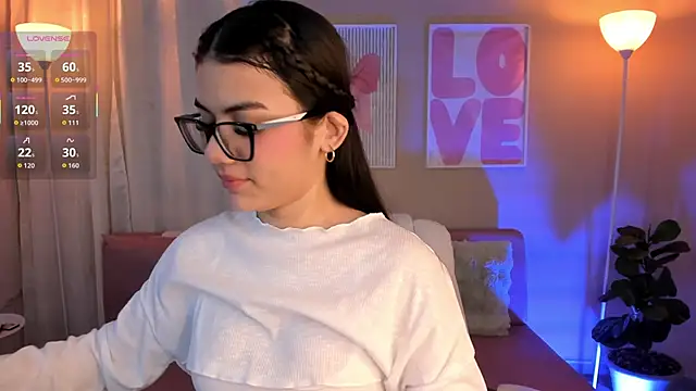 MarianaaDooll online show from February 23, 12:15 pm