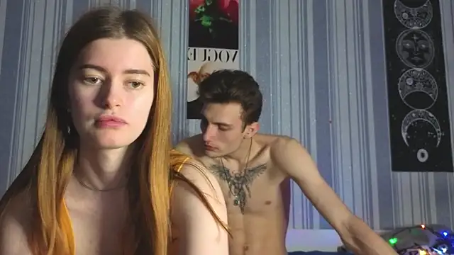 EmiliaCouple online show from April 19, 4:29 pm