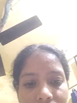 Jaanvi G online show from October 14, 4:42 pm