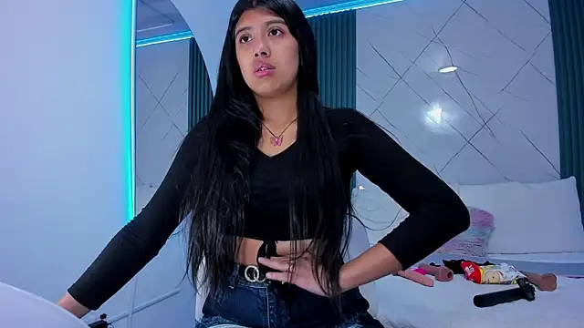 Briseida-White online show from November 20, 7:37 pm