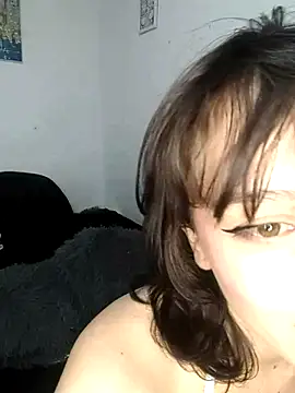 issa bunny online show from October 20, 3:31 am