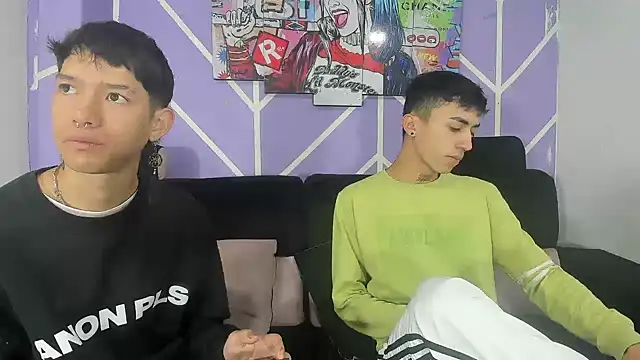 heyy noah11 online show from April 5, 1:32 pm