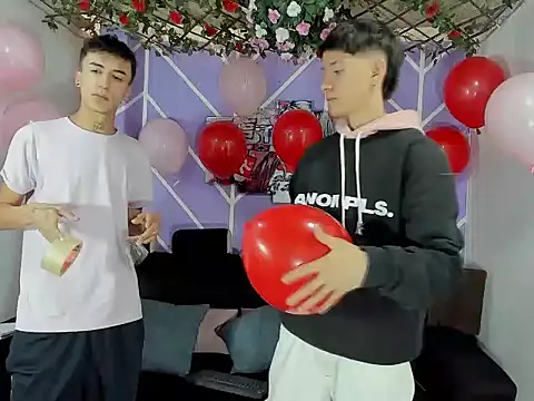 heyy noah11 online show from February 14, 1:46 pm