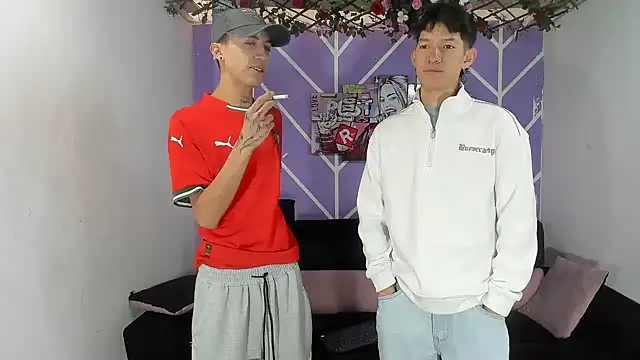 heyy noah11 online show from April 6, 1:45 pm