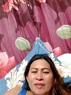 merr ann123 online show from October 25, 1:41 pm