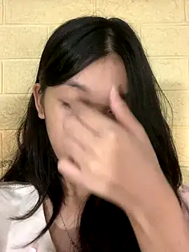 Snapshot of linh-lan1 chatting on October 15, 10:51 am linh-lan1 online show from October 15, 10:51 am