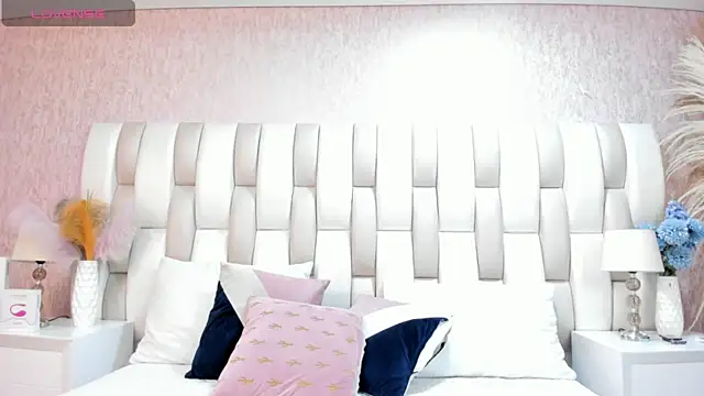 Ari lynn  online show from November 18, 3:40 am