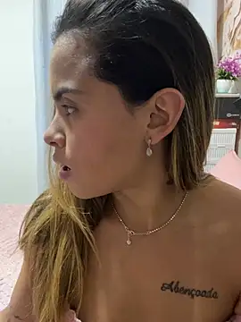 safadinhaquenteW online show from July 21, 12:39 pm