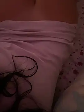 Starbunnysz online show from April 20, 4:04 am