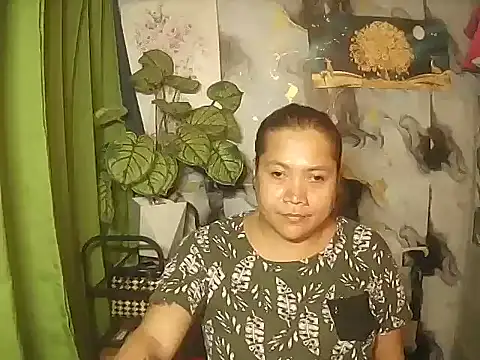 trishacummerts online show from June 20, 2:26 am