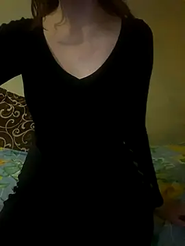 KittieCreme online show from November 4, 1:27 pm