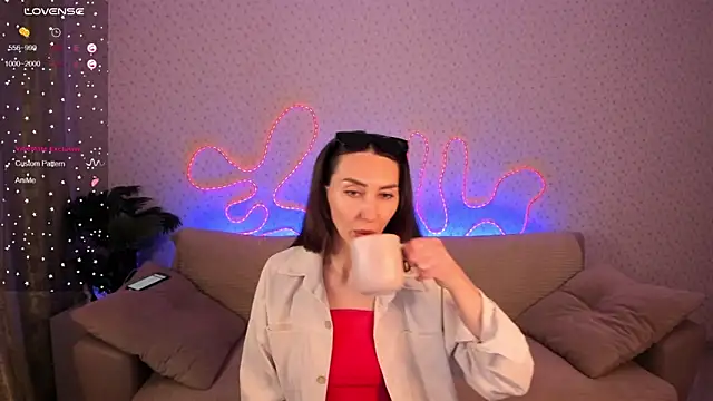 Lilith Sora online show from February 4, 9:51 pm