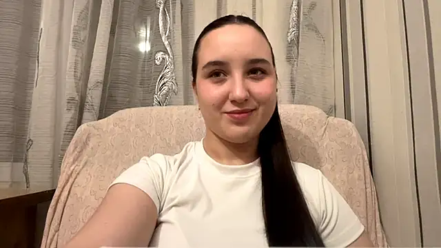 DaisyMolly online show from December 3, 10:23 pm