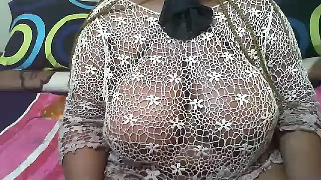 LICIOUSEBOOBSXX online show from November 21, 6:59 am