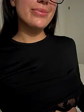 Snapshot of mamimamacitaaa chatting on October 14, 6:10 pm mamimamacitaaa online show from October 14, 6:10 pm