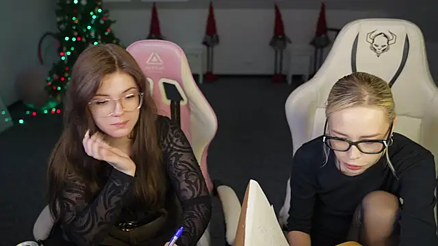 Jessica start online show from December 19, 11:57 am