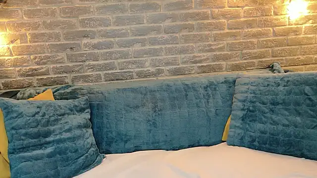 Soft Lilly online show from March 19, 6:29 am