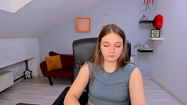 AnneWilsonn online show from March 3, 12:22 pm