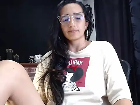 Lucyy Naugthy online show from October 24, 5:42 pm